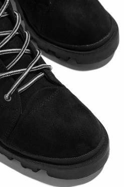 TMJ Shoes Weekend Latte - Black