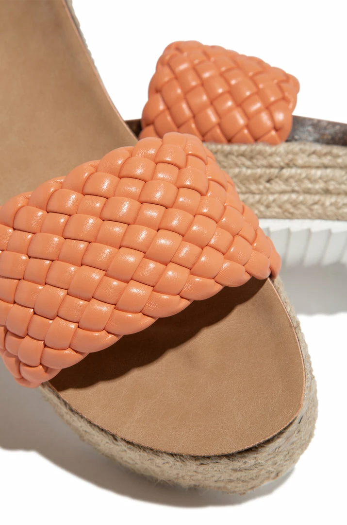 NATBREEZE Shoes Beautiful Beaches - Coral