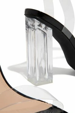 SOME Barely There - Black