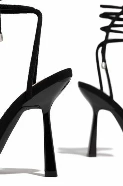 SOME Rise Of Fame - Black Shoes