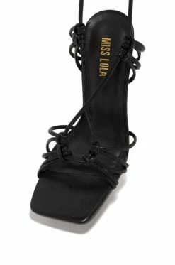 SOME Murraya - Black Shoes