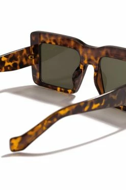 Show Attitude - Tortoise Accessories