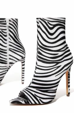 Lilia Vibe With Me - Zebra