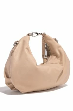 UR Milan Muse - Nude