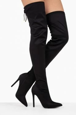 Lilia Flossy - Black Shoes