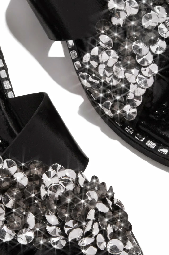 WBOO Luxury Vacation - Black