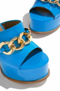 LEMND Shoes Flirting Behavior - Blue