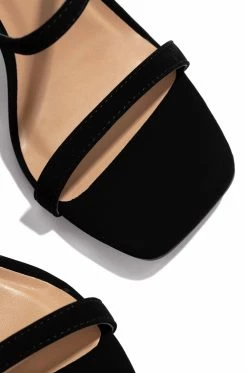 BBOO Shoes Chic Attraction - Black