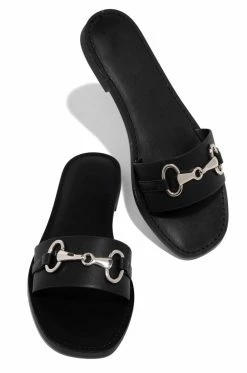 SODA Early Summer - Black Shoes