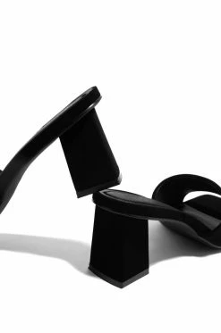 BBOO Valentine - Black Shoes