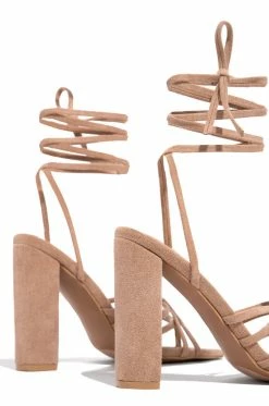 SOME Cute Outfits - Nude Shoes