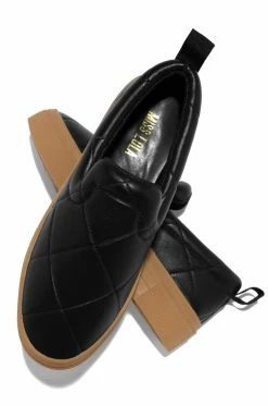 SOME Chill Getaway - Black