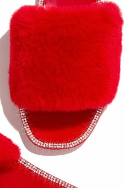 WDIVA Cute Chill - Red Shoes