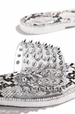 WDIVA Wild Stunner - Snake