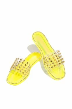 WDIVA Luxe Chillin - Yellow Shoes