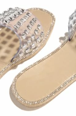 WDIVA Shoes Luxe Chillin - Nude