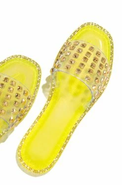 WDIVA Luxe Chillin - Yellow Shoes