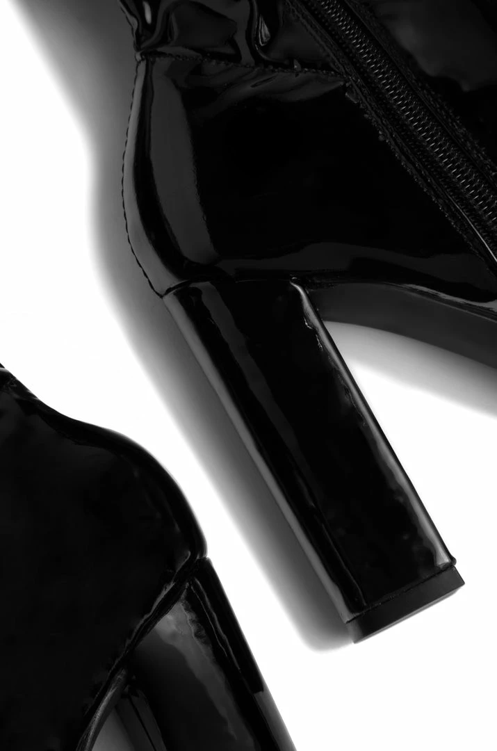 LILIA High Alert - Black