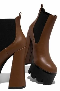 SOME Royale - Mocha Shoes