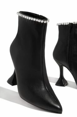 SOME Iconic Sights - Black