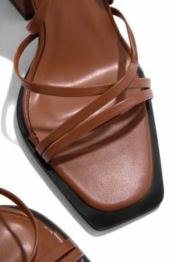 SOME One Kiss - Mocha