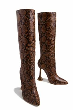 SOME Milenka - Snake