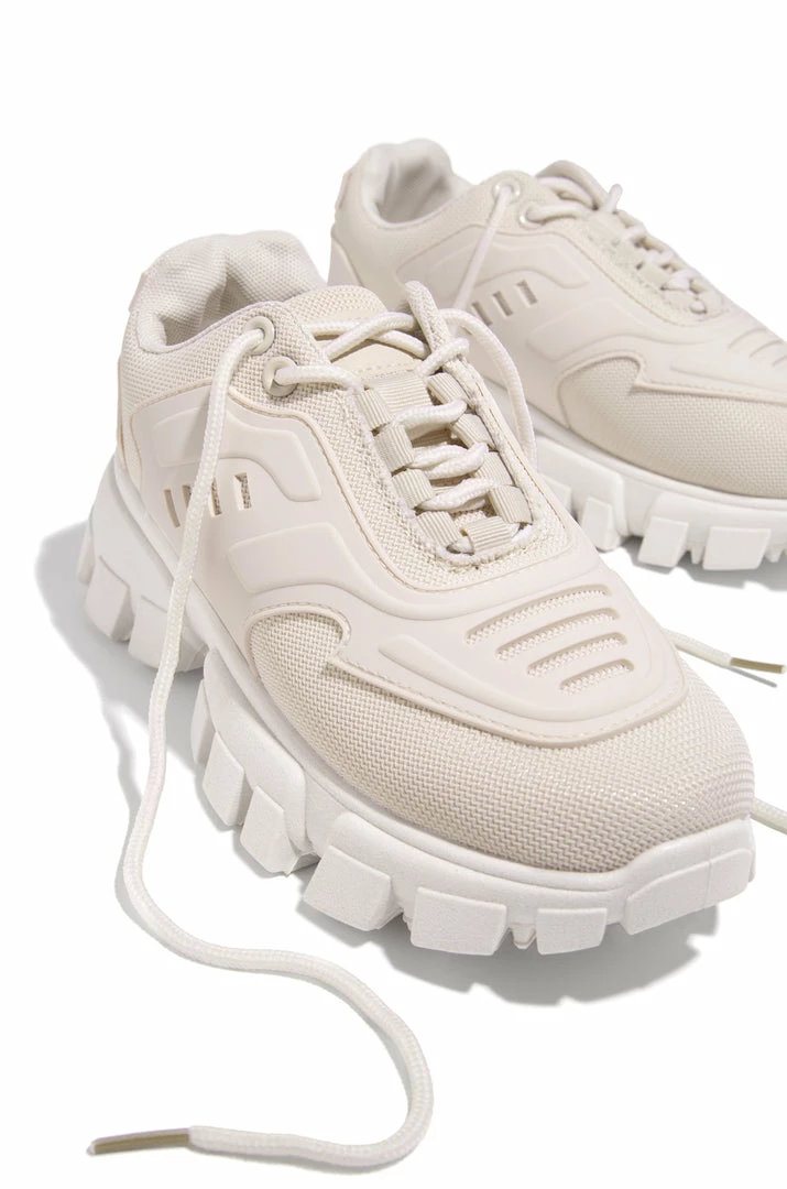 LEMND Champion Moves - Bone Shoes