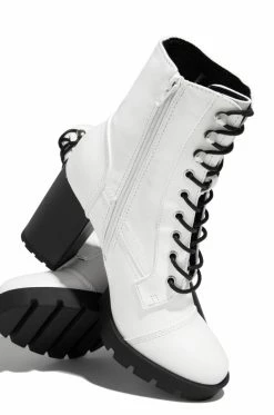 WDIVA Shoes Lyon - White