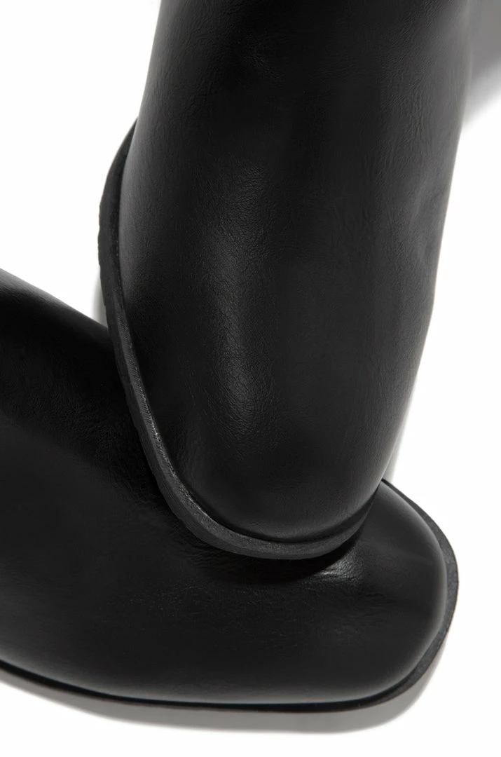 RFRESH Shoes Style Studio - Black