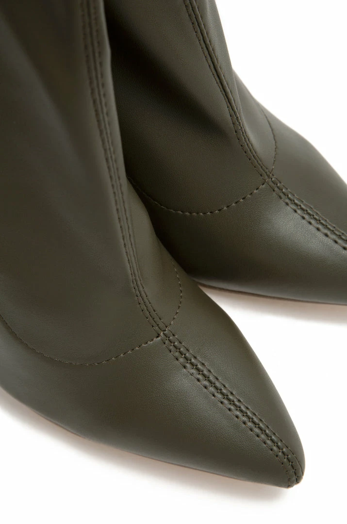 LILIA Sultry Touch - Olive