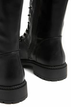 OCHOT Shoes Thinking About NY - Black