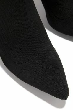 SOME Well Behaved - Black