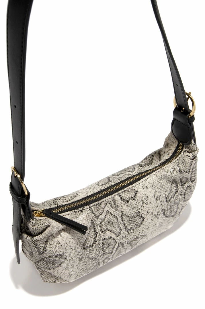 UR Accessories Sheyla - Black