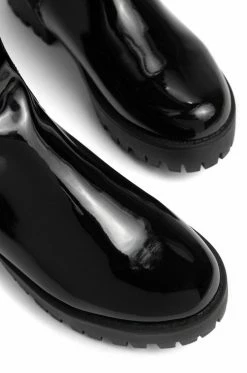 WDIVA Stacya - Black Pat Shoes