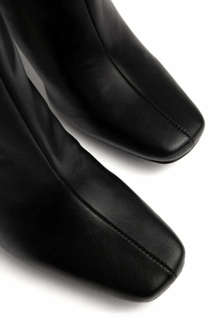 LILIA Adelaisa - Black