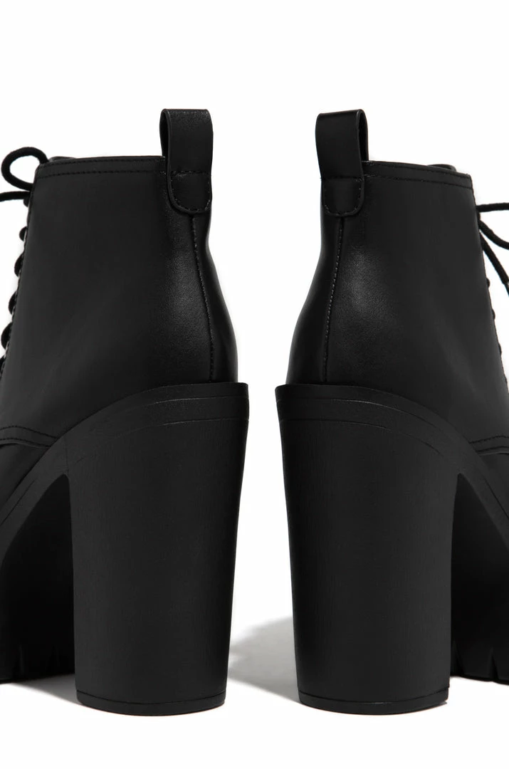 SODA Moonlight - Black