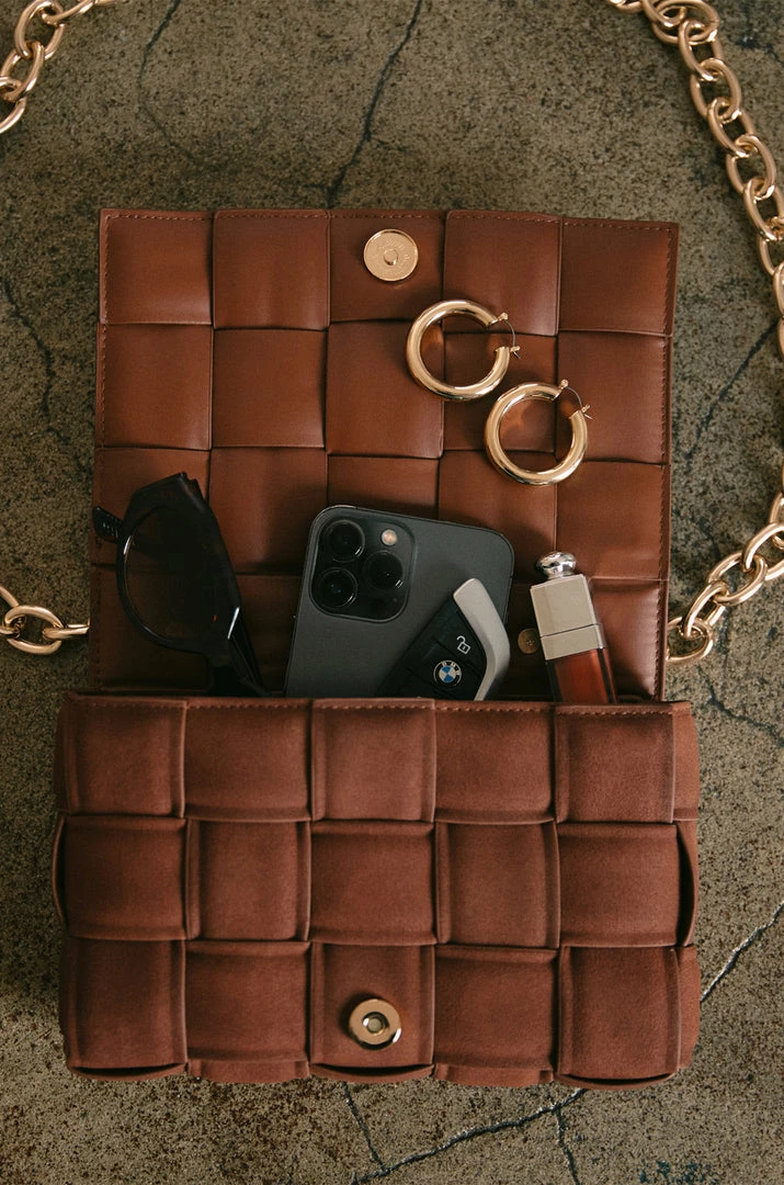 UR Luxe Collective - Mocha