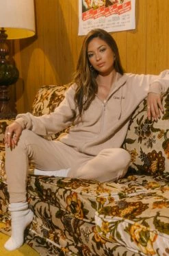 MSLOLA Grateful - Nude