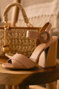 QUPD Leilani - Nude Shoes