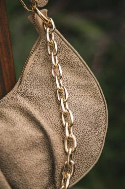 UR Iconic Luxe - Nude Accessories