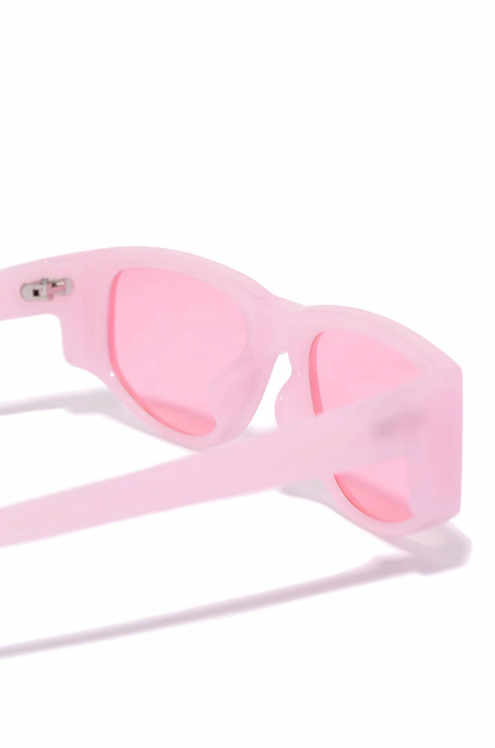 Weekend Vibe - Pink Accessories