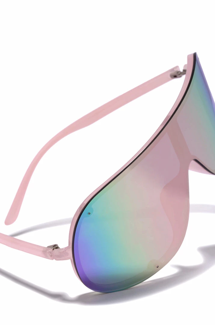 H Baddie Views - Pink