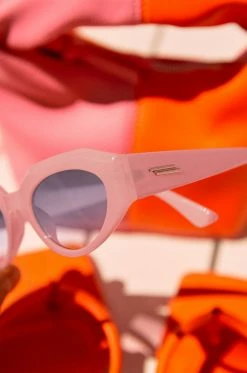 Summer Vibes - Pink Accessories