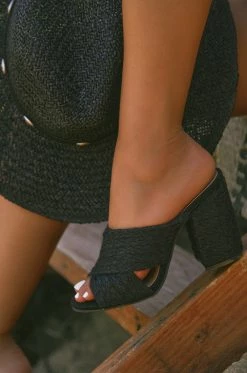 QUPD Summer Icon - Black