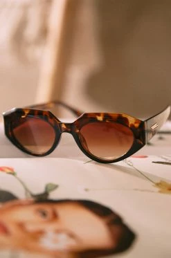 NK Summer Vibes - Tortoise Accessories