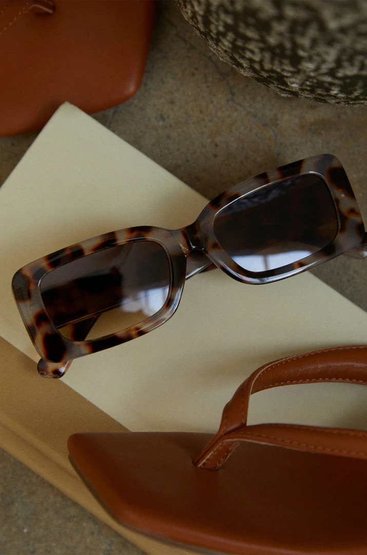 Lush Views - Tortoise