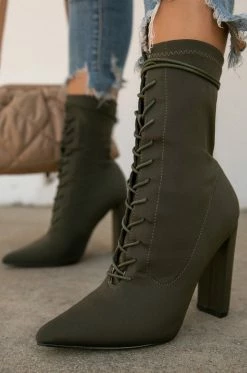 LILIA Shoes Weekend Strut - Olive