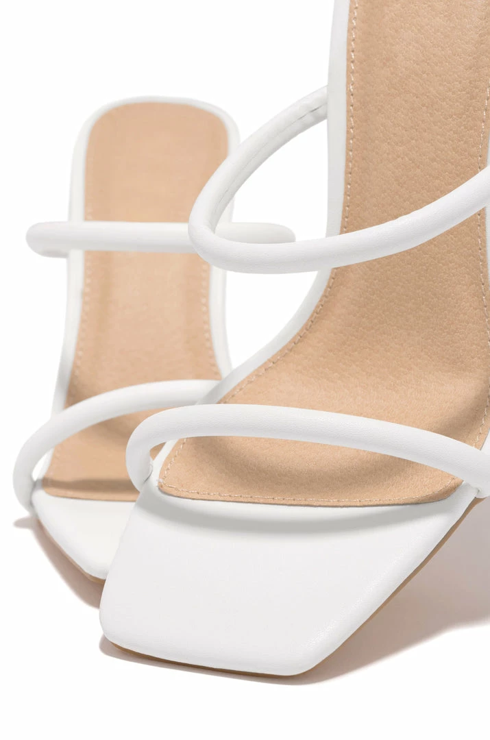 OLVJAY Ezili - White Shoes