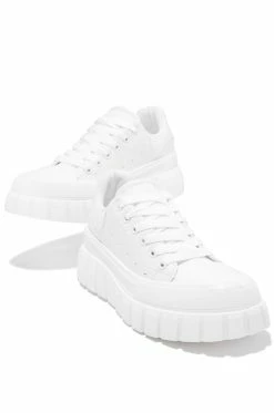 QUPD City Girl - White Shoes