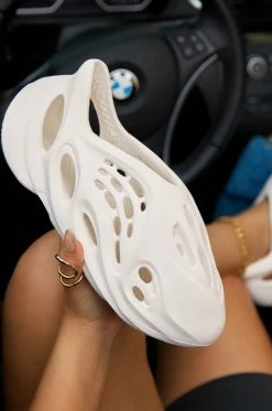 NATBREEZE Iroh - White Shoes